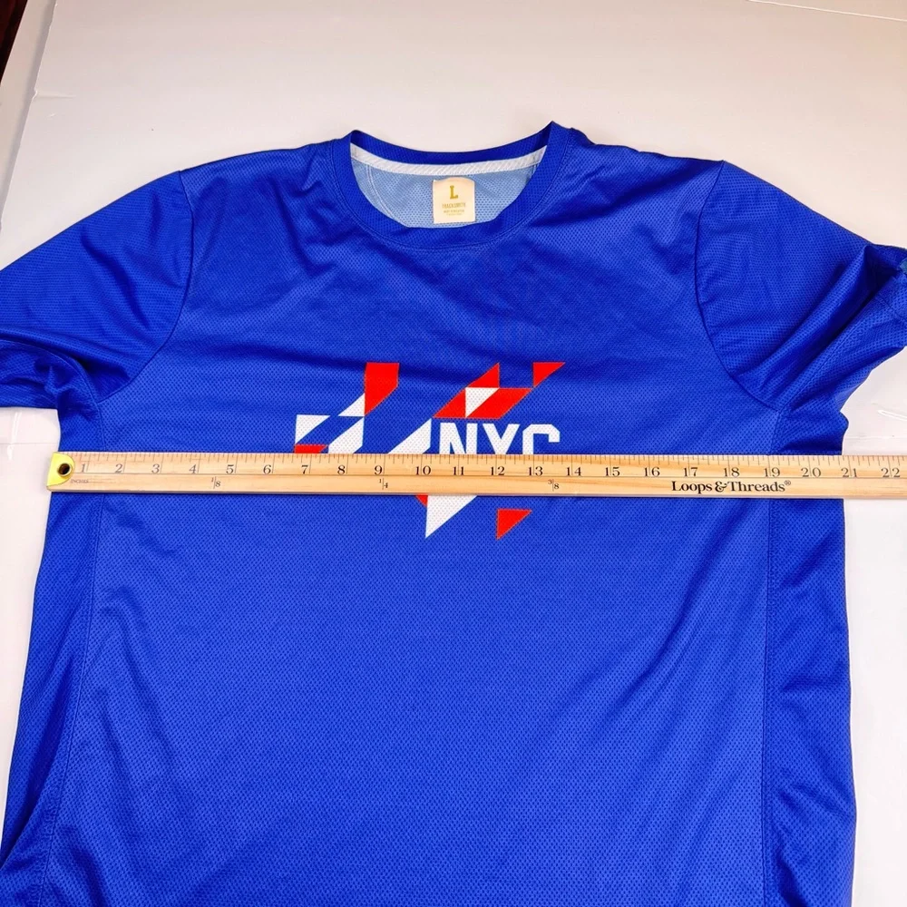 !! SOLD !! T-Shirt Men Large Blue New York City Marathon Running Activewear Tee - Picture 8 of 11